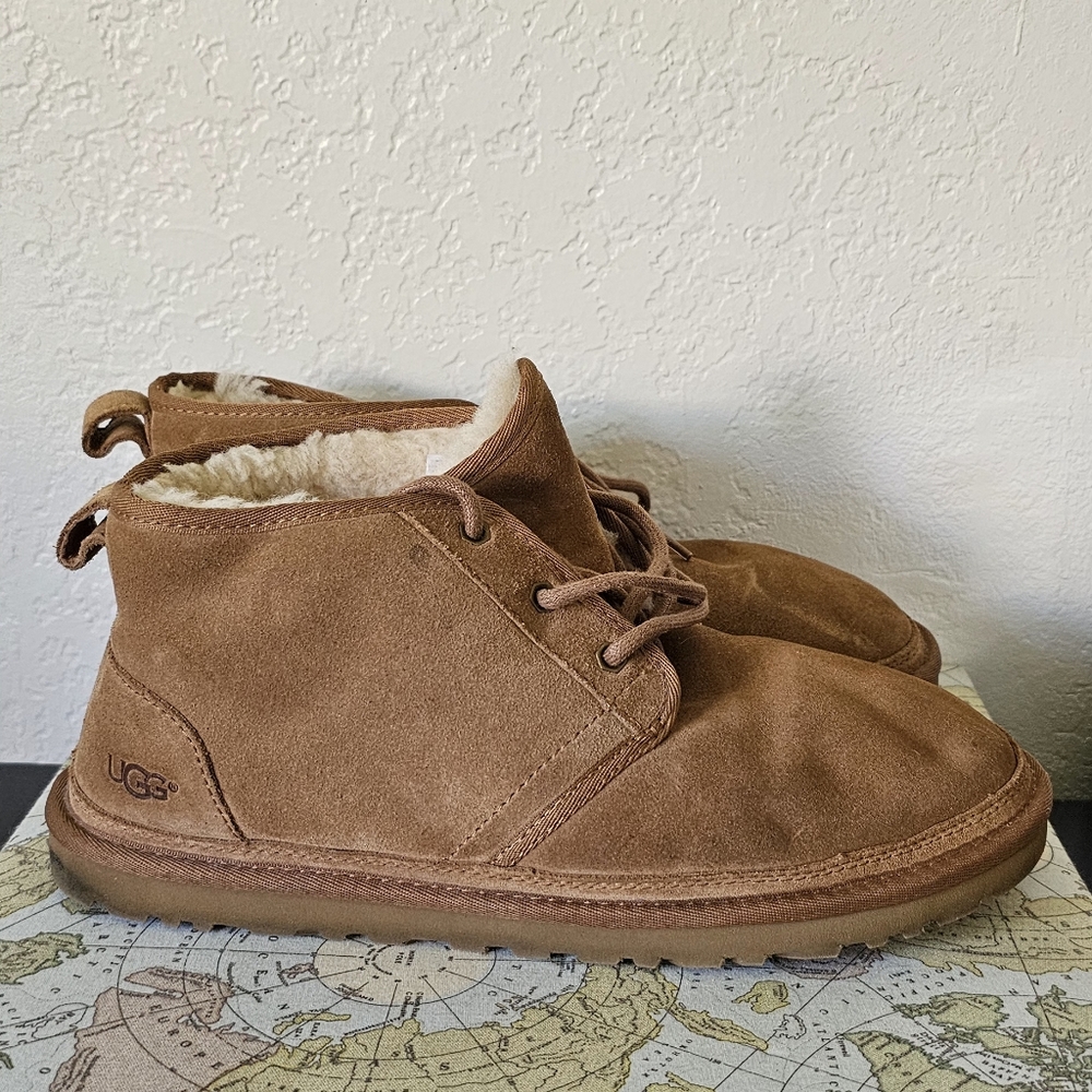 Men's Ugg suede and fur shoes/deserts size 10‎